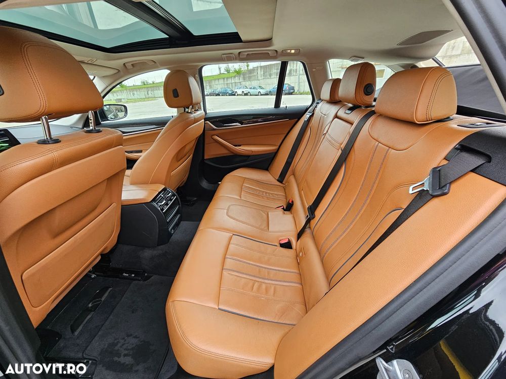 BMW Seria 5 520d Aut. Luxury Line - 11
