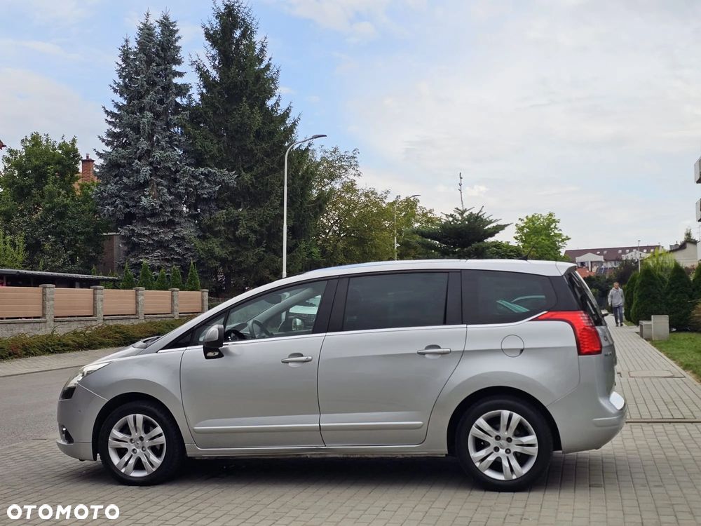 Peugeot 5008 - 9