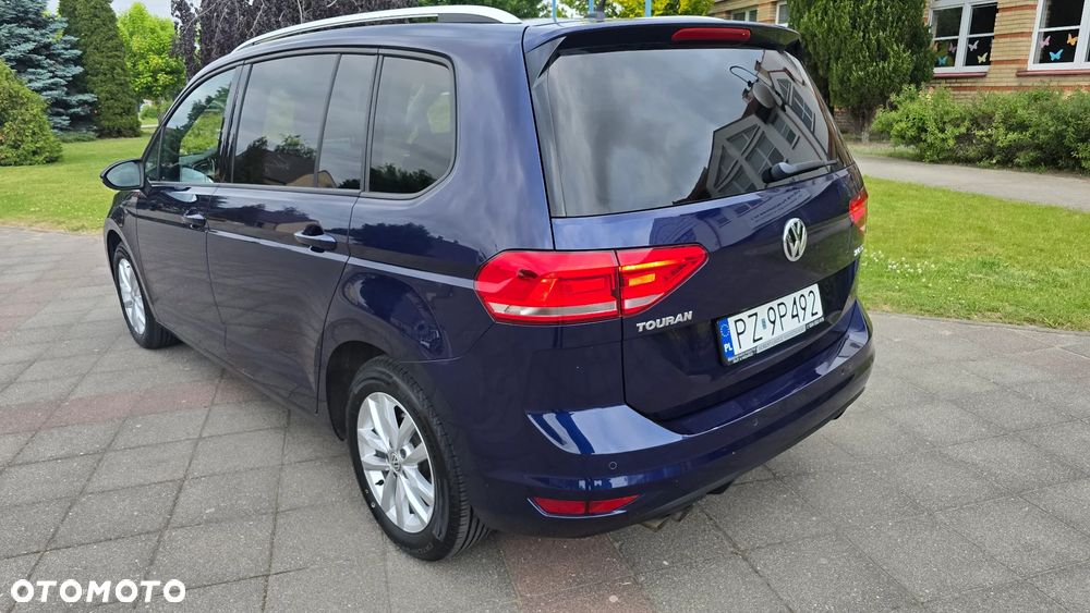 Volkswagen Touran - 3