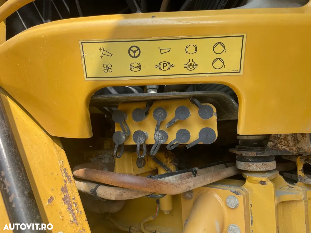 Caterpillar 725 - 19