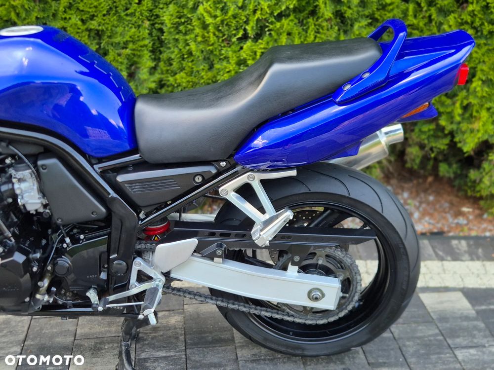 Yamaha FZ6 - 15
