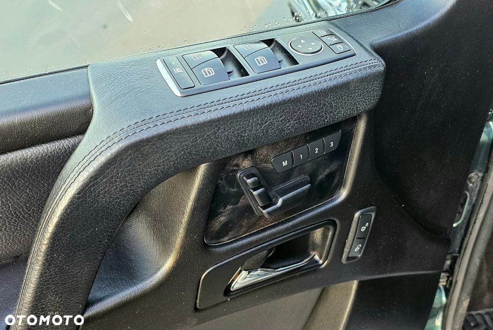 Mercedes-Benz Klasa G 350 BlueTEC 7G-TRONIC - 21