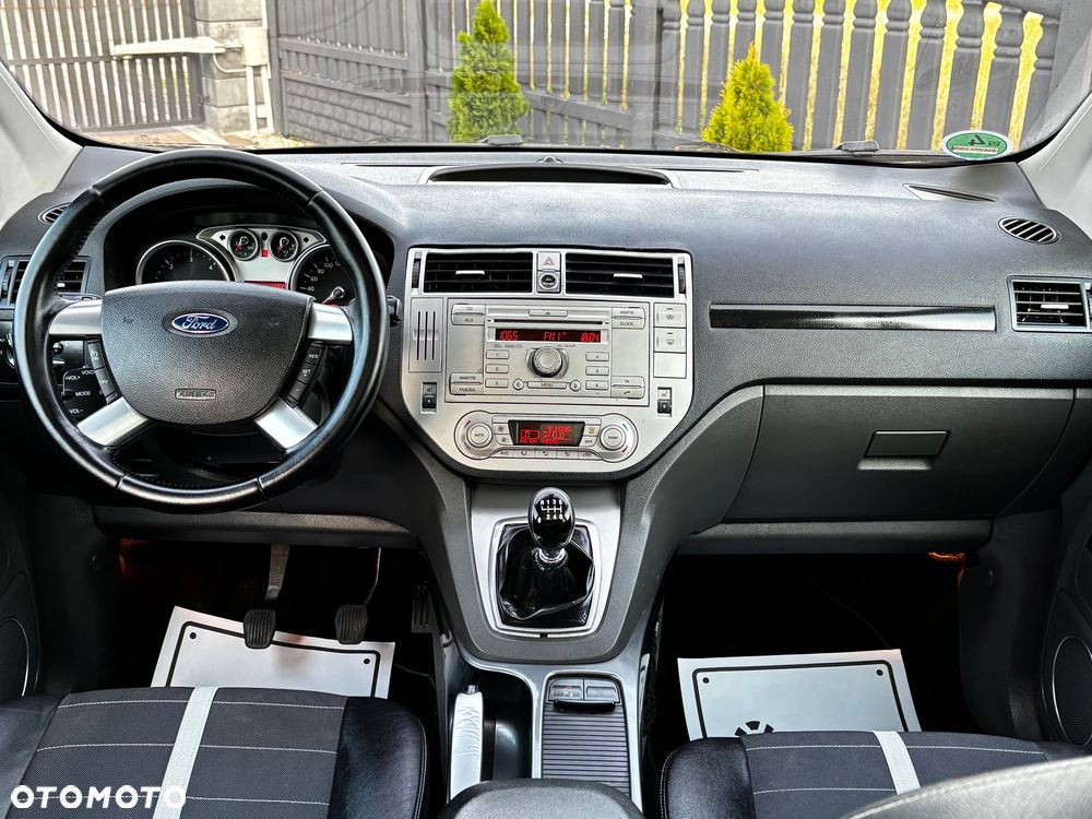 Ford Kuga 2.0 TDCi 4x4 Trend - 24