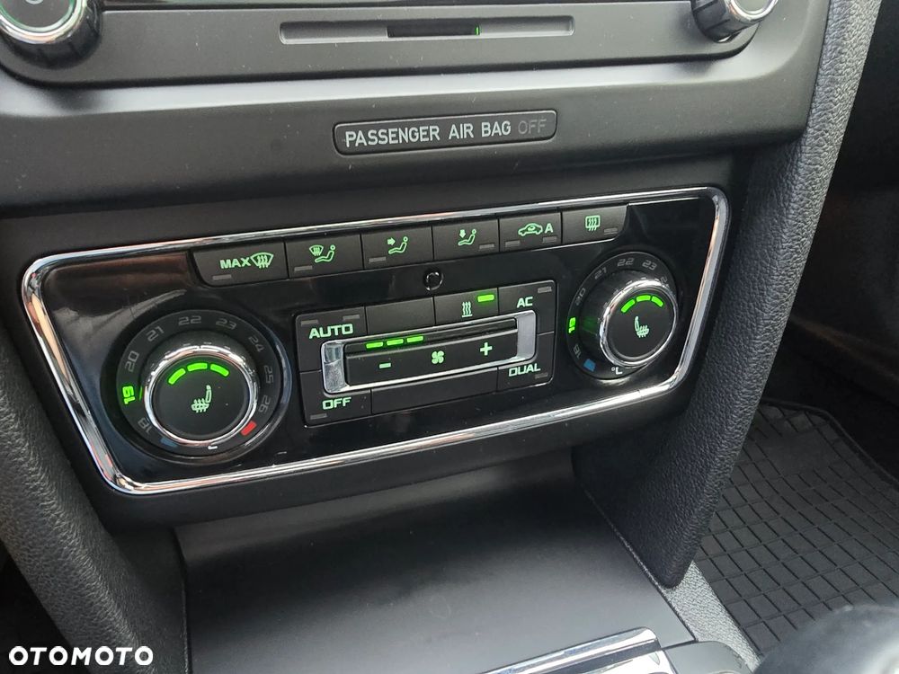 Skoda Superb 2.0 TDI 4x4 Elegance - 33