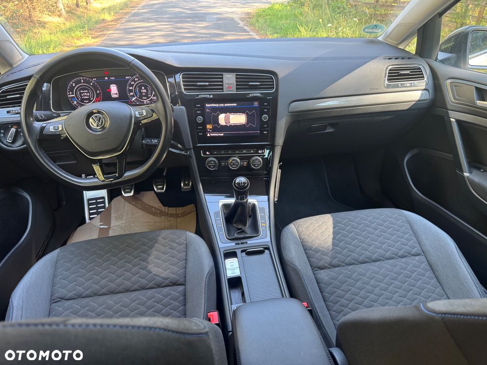 Volkswagen Golf 1.6 TDI Join - 9