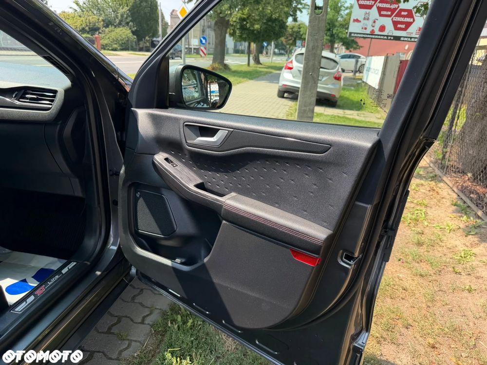 Ford Kuga 2.0 EcoBlue 4x4 ST-LINE X - 26