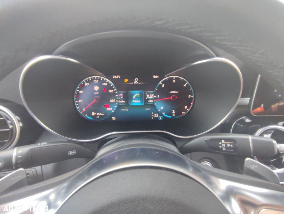 Mercedes-Benz GLC Coupe 300 d 4MATIC - 24