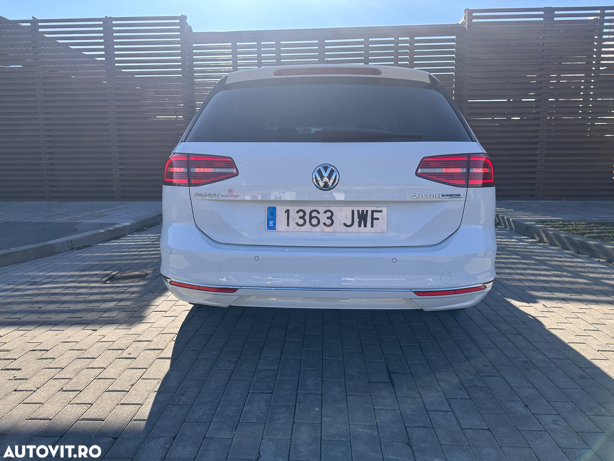Volkswagen Passat Variant 2.0 TDI DSG Highline - 10