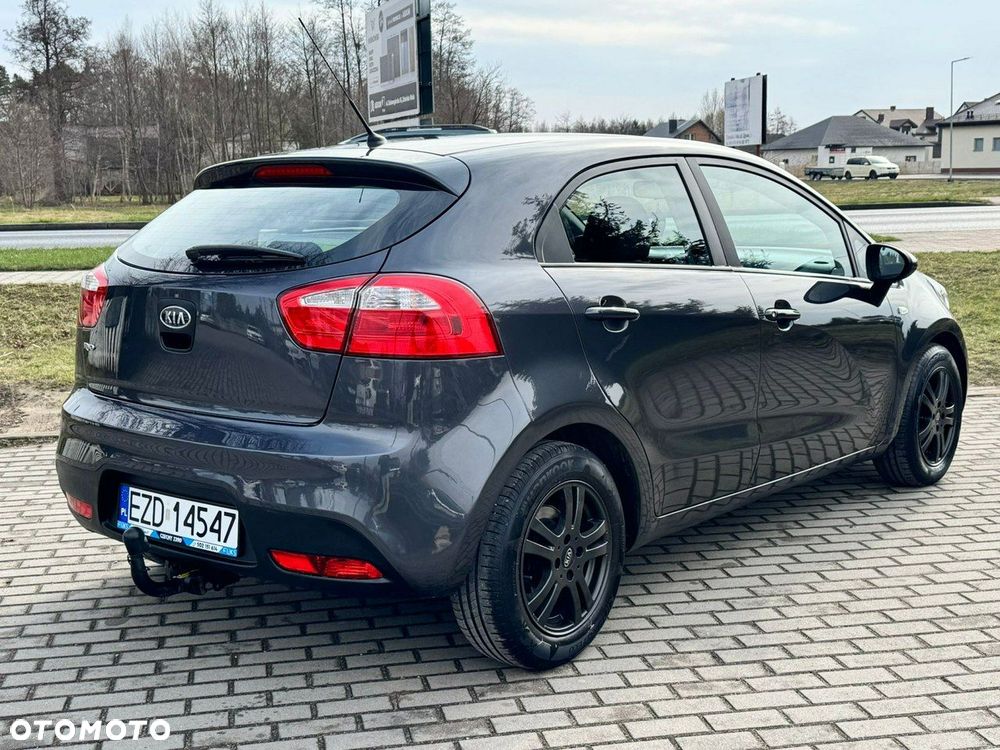 Kia Rio 1.2 Attract - 13