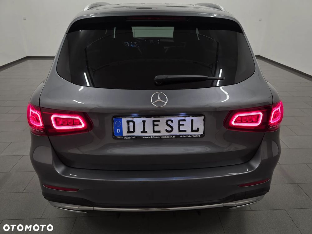 Mercedes-Benz GLC 220 d 4Matic 9G-TRONIC AMG Line Plus - 38