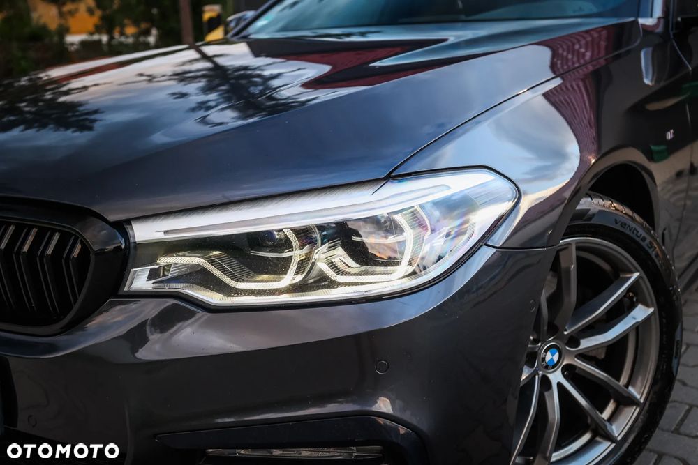 BMW Seria 5 520d xDrive M Sport sport - 4