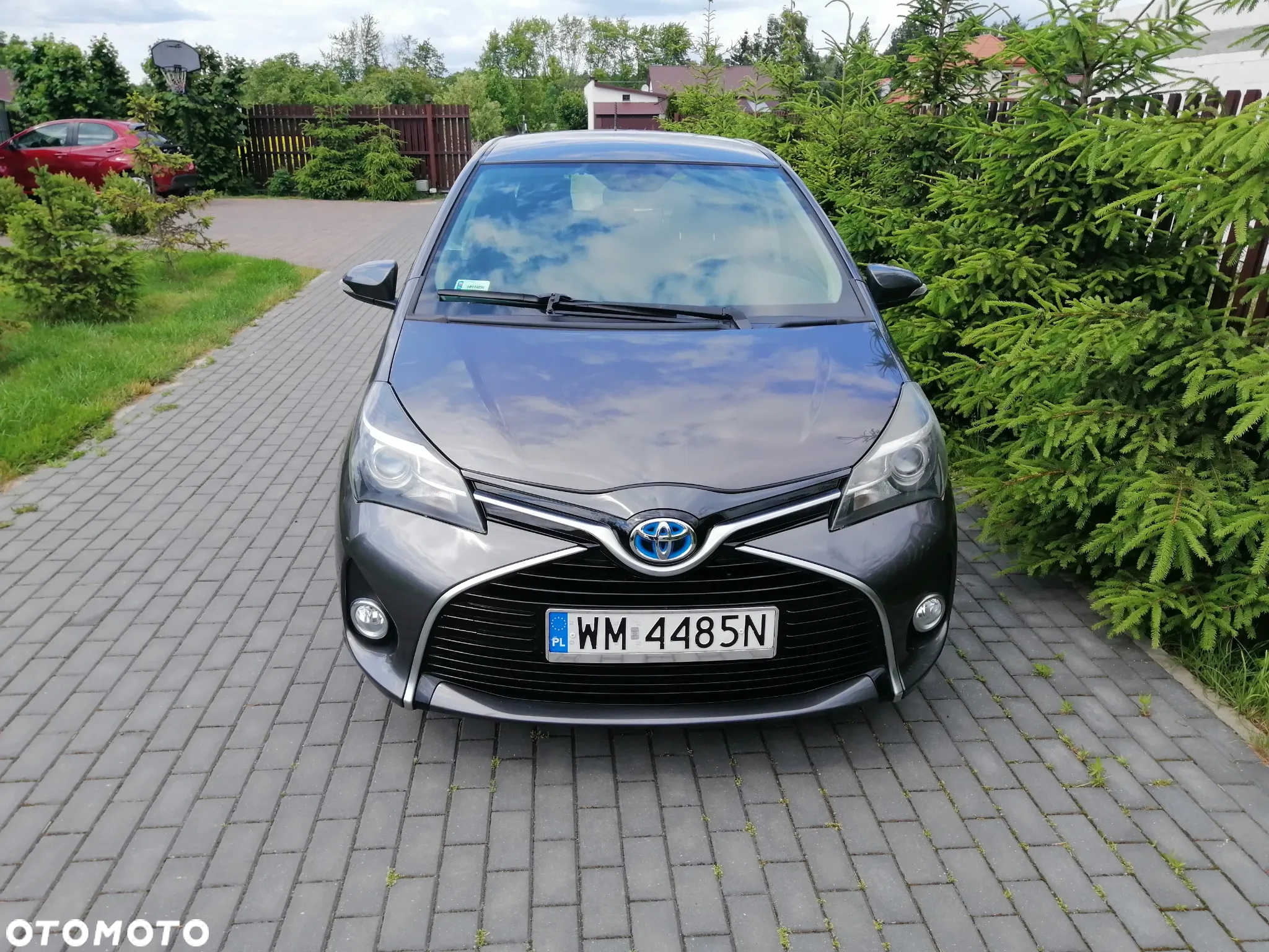 Toyota Yaris Hybrid 100 Dynamic - 3