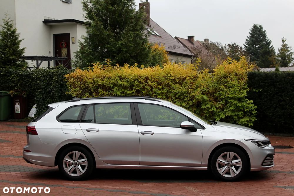 Volkswagen Golf VIII 1.5 TSI EVO Life - 3