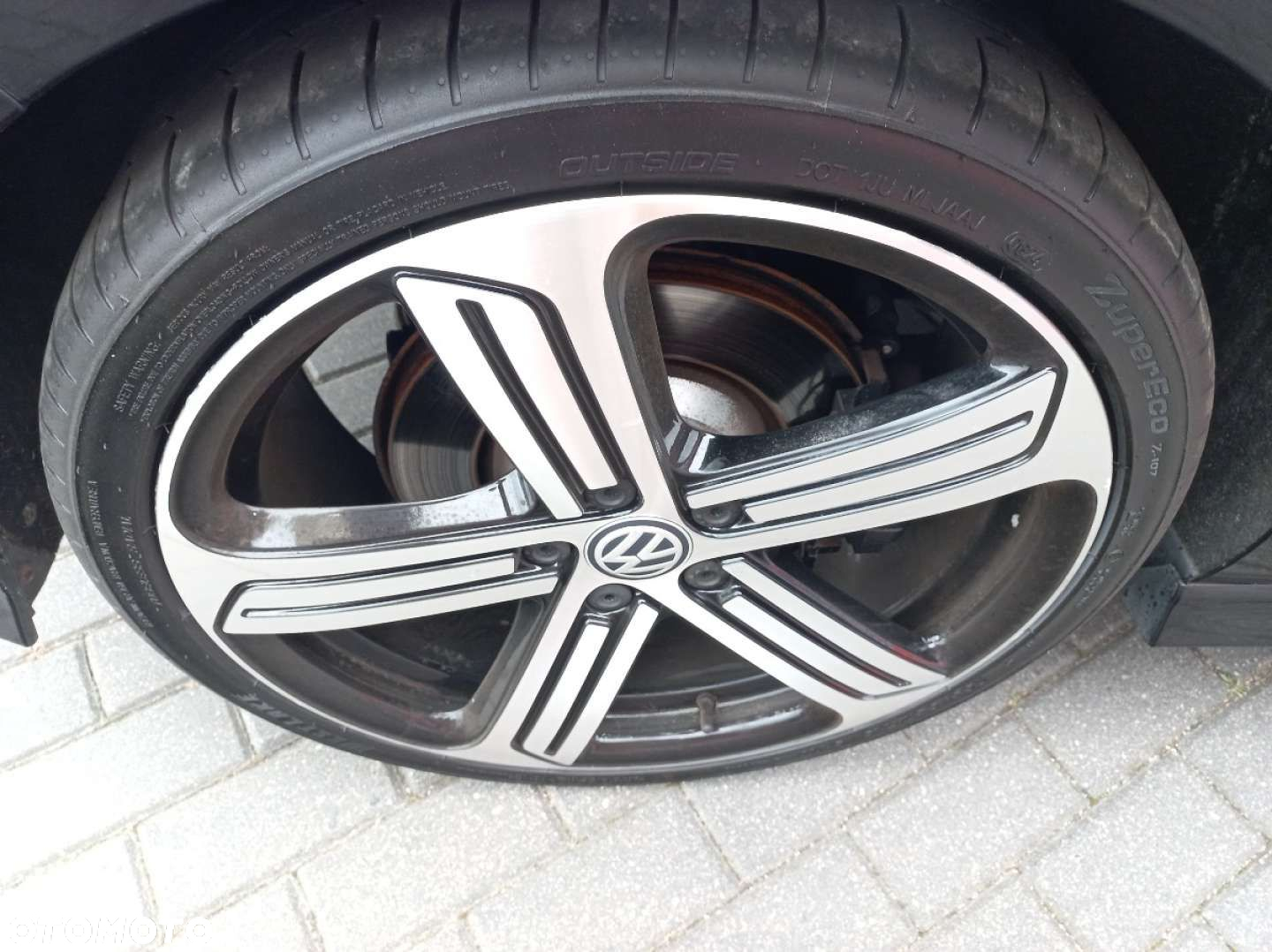 Volkswagen Golf - 9