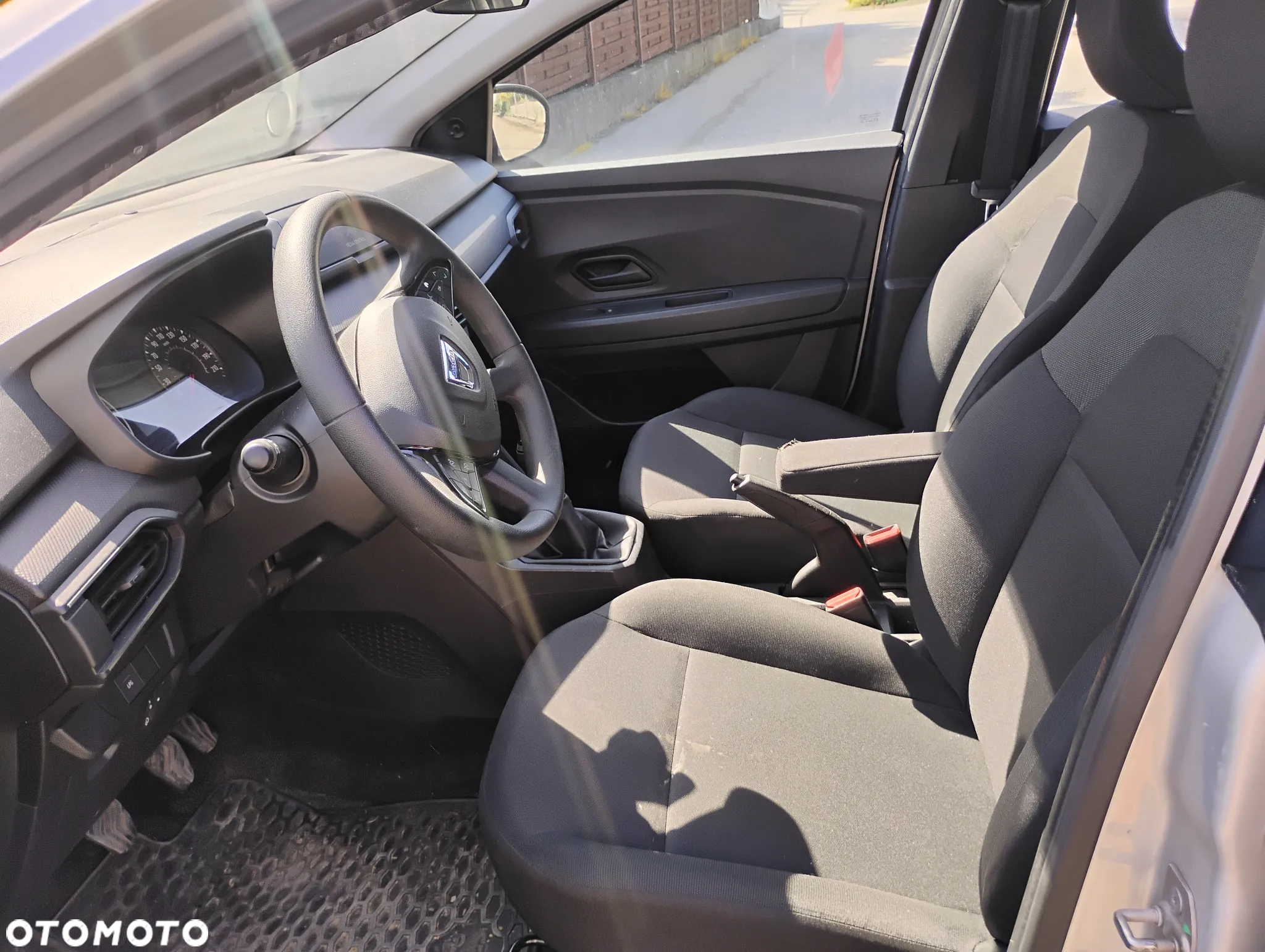 Dacia Logan - 8