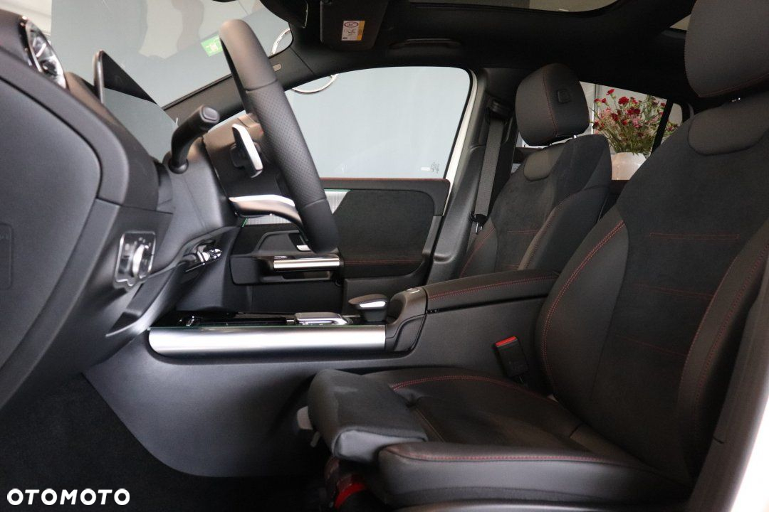 Mercedes-Benz EQA - 5
