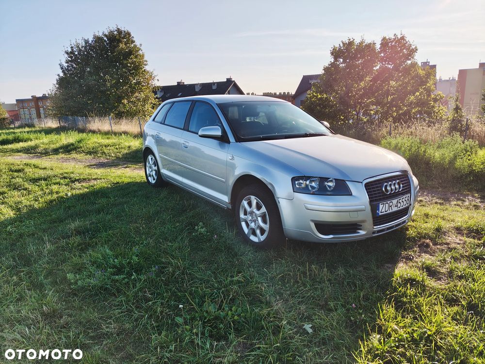 Audi A3 Sportback 1.6 Ambiente - 1