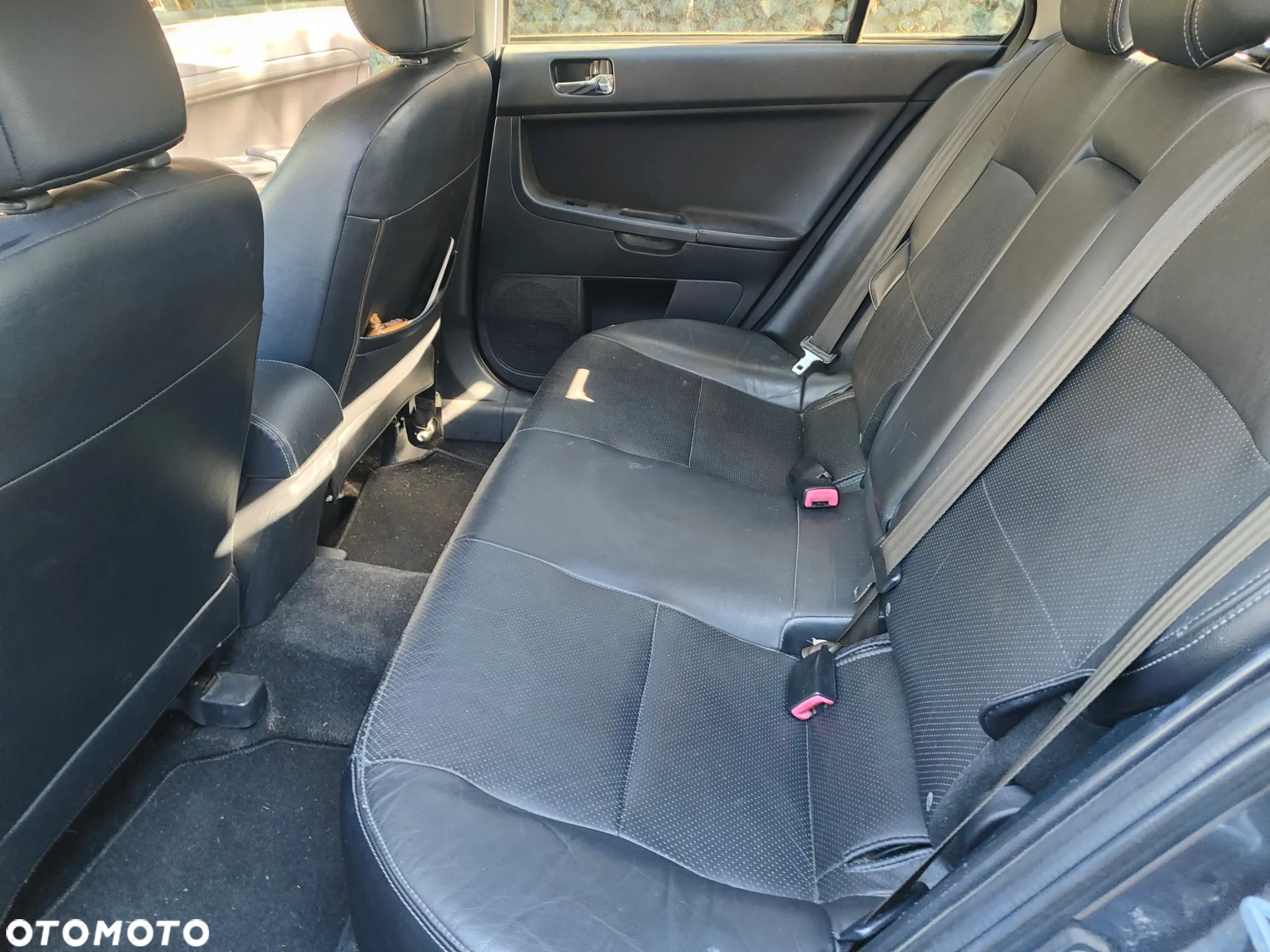 Mitsubishi Lancer 1.8 Intense - 16