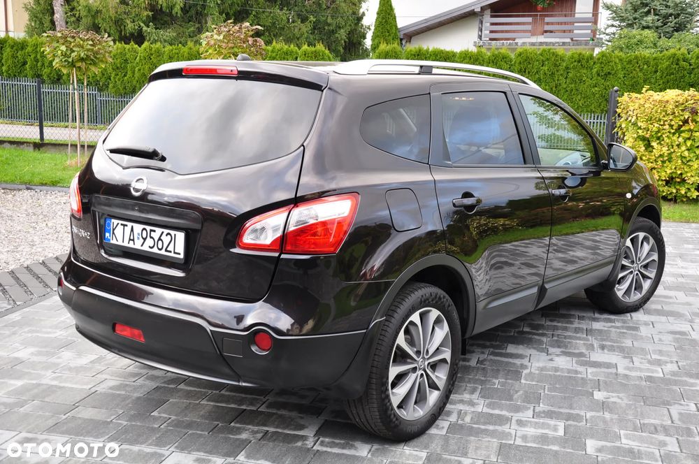 Nissan Qashqai+2 - 10