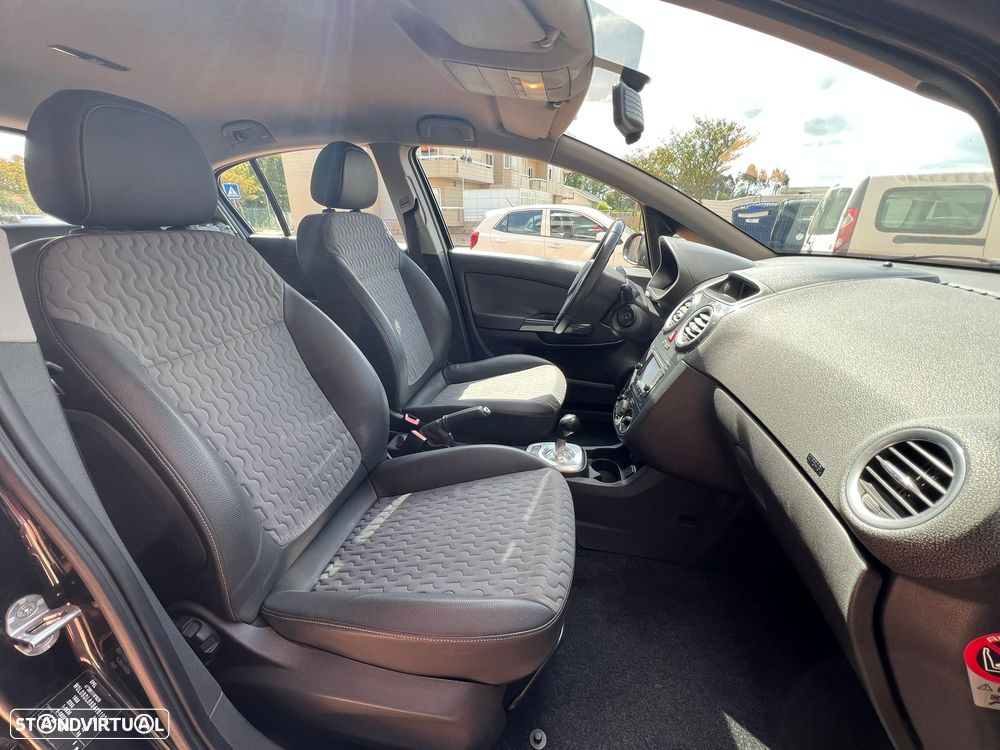 Opel Corsa 1.2 Go! Easytronic - 3