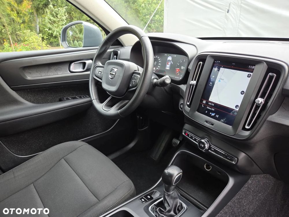 Volvo XC 40 T3 Momentum Core - 10