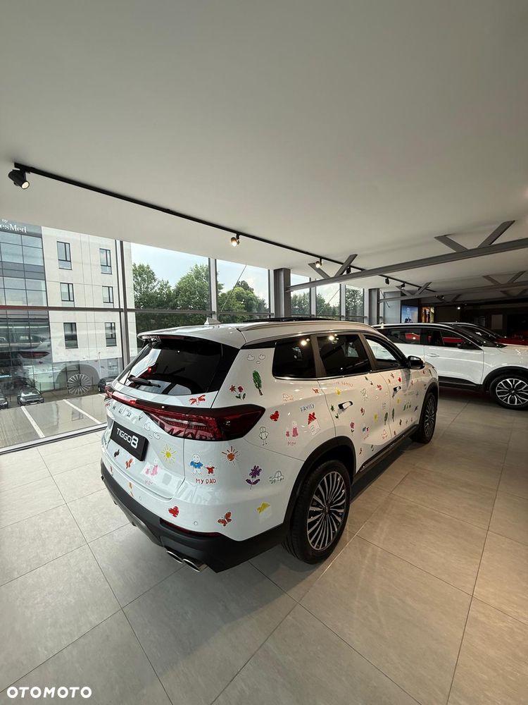 Chery Tiggo 8 - 3
