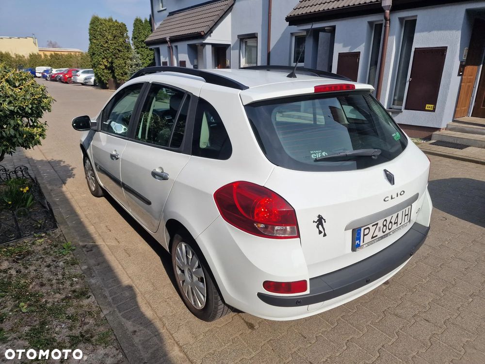 Renault Clio 1.5 dCi Alize - 4