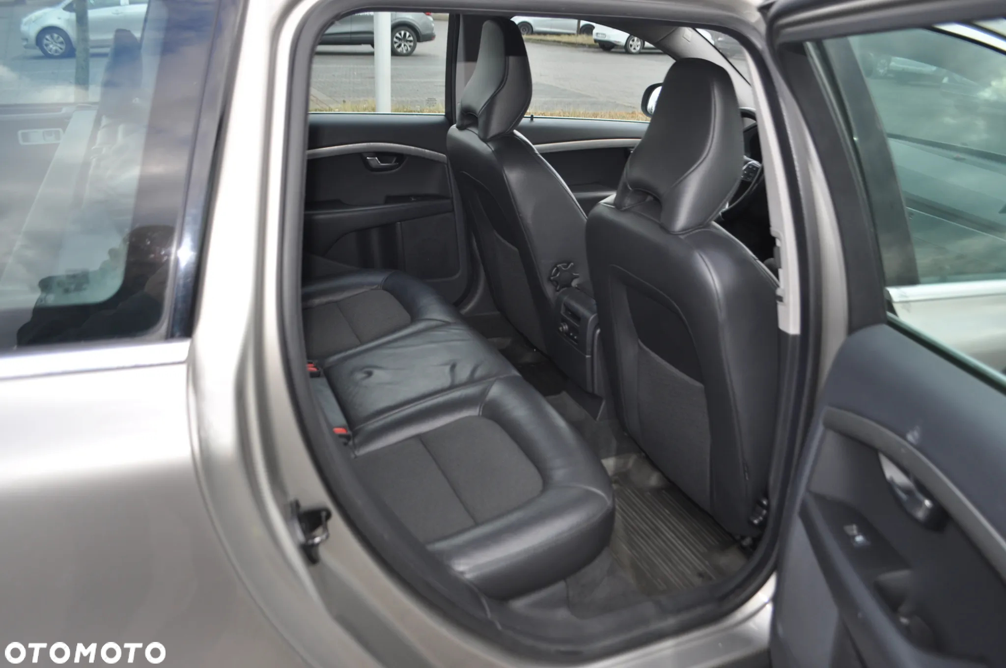Volvo V70 DRIVe Momentum - 19