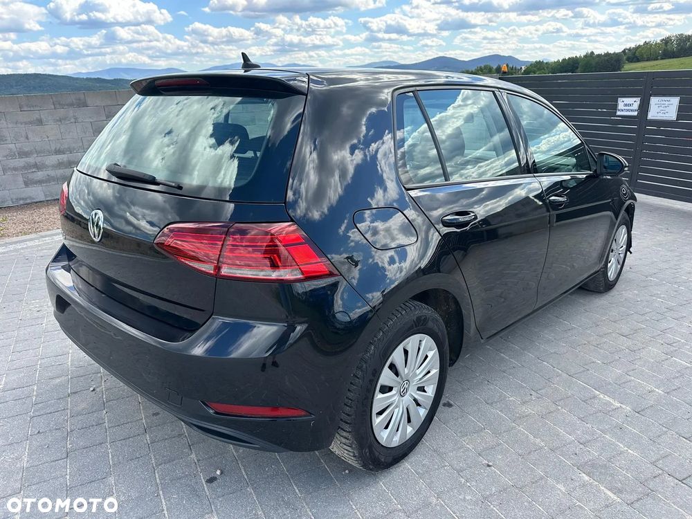Volkswagen Golf - 4