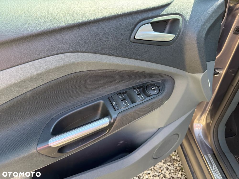Ford C-MAX - 11