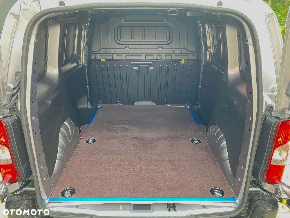 Opel COMBO CARGO | Furgon M |AUTOMAT | 3 miejsca, kamera cofania | Sklejka | Od Ręki - 18