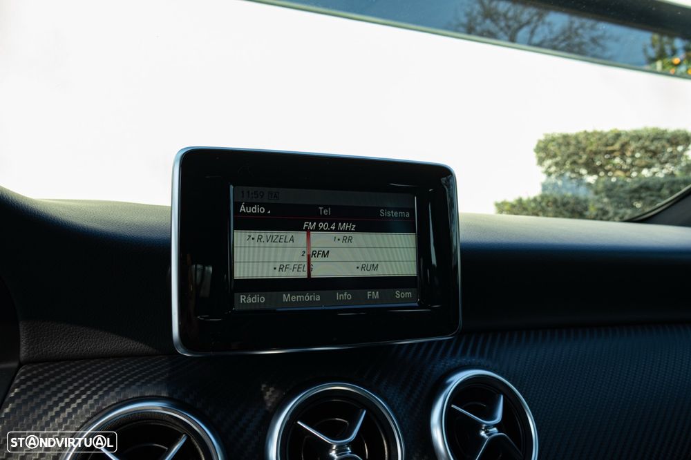 Mercedes-Benz A 180 CDI BE AMG Line - 14