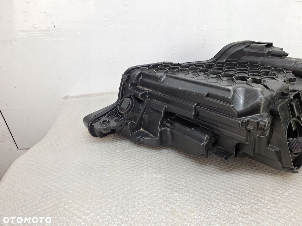 REFLEKTOR AUDI E-TRON / Q8 E-TRON LIFT 2022-2025 LAMPA FULL LED MATRIX OE - 6