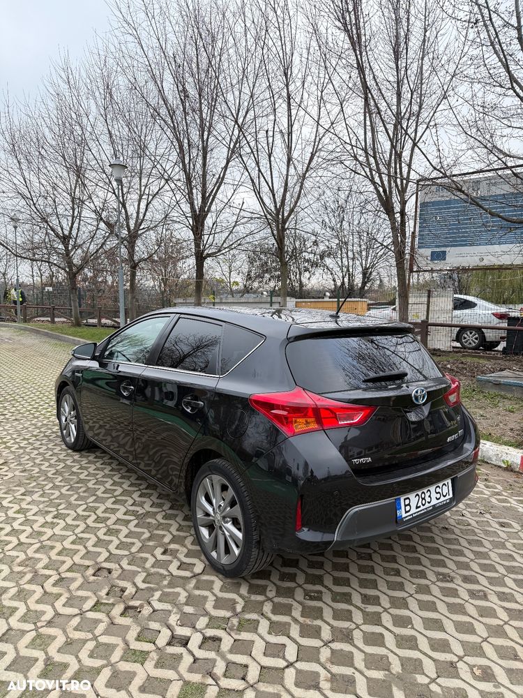 Toyota Auris 1.8 L VVT-i TS Hybrid Sol+ - 6