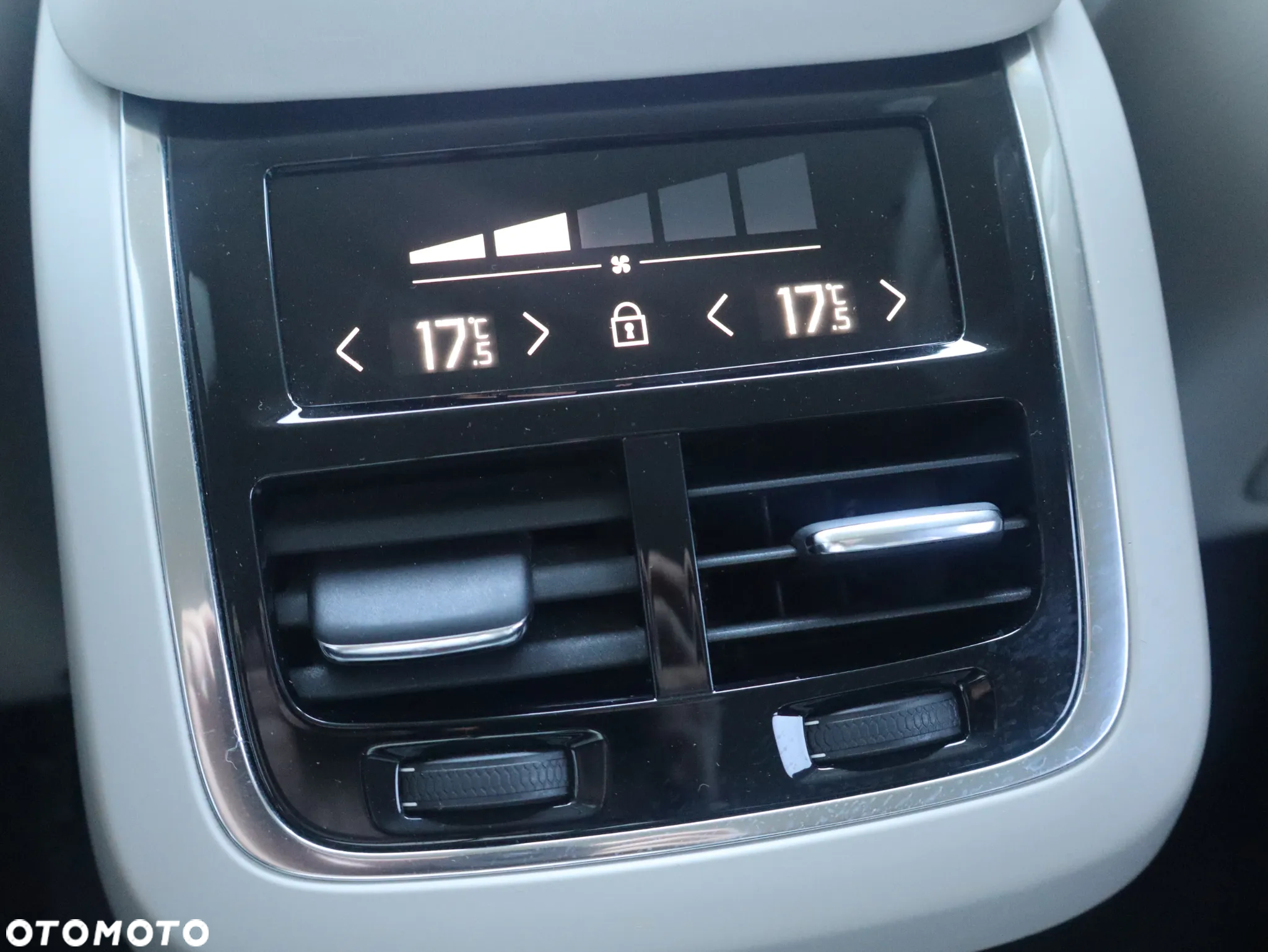 Volvo XC 90 B5 D AWD Inscription 7os - 30