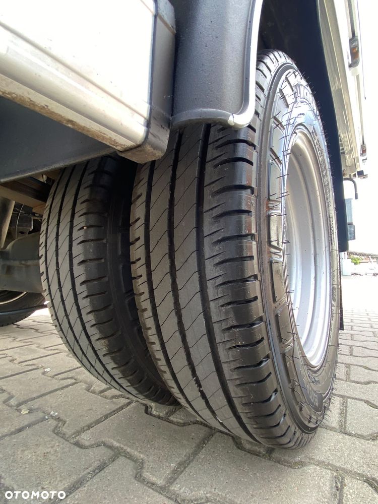 Iveco DAILY 35C16 3,0 HPI WYWROTKA 3 STRONNA NA BLIŹNIAKU - 30