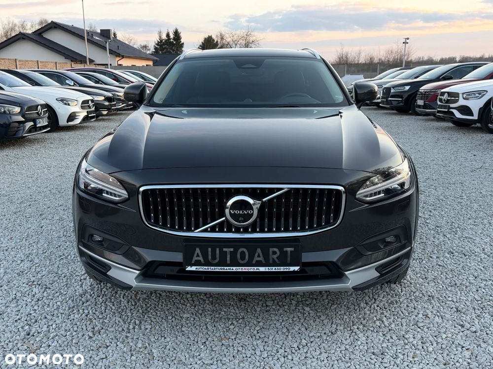 Volvo V90 Cross Country B5 D AWD Ultimate - 2