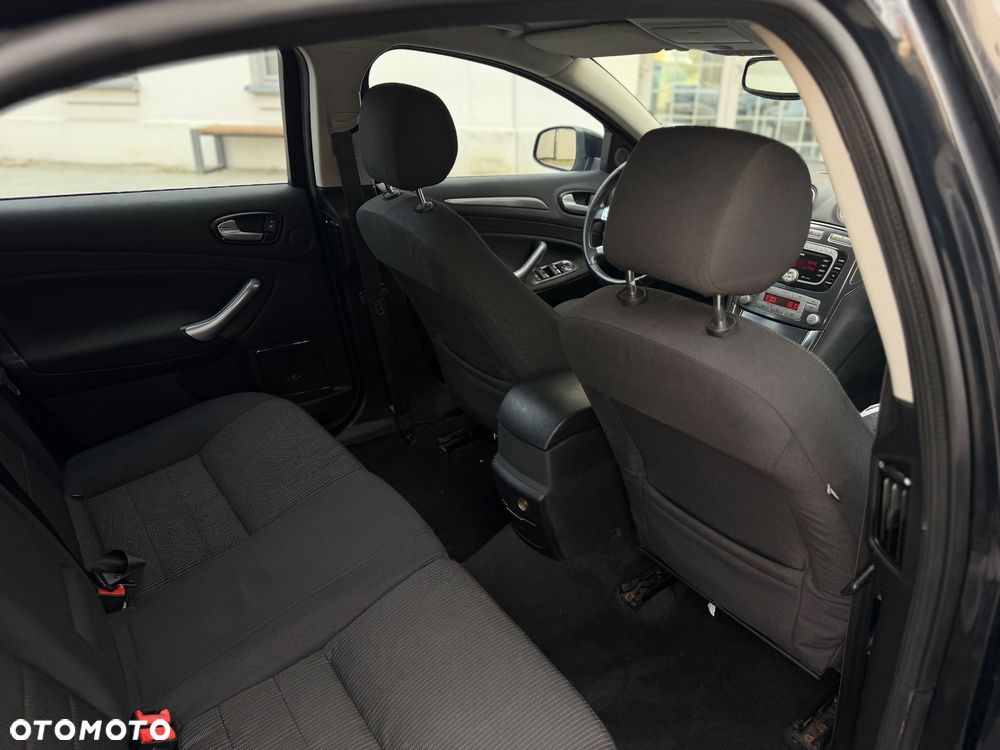 Ford Mondeo 2.0 Titanium - 14