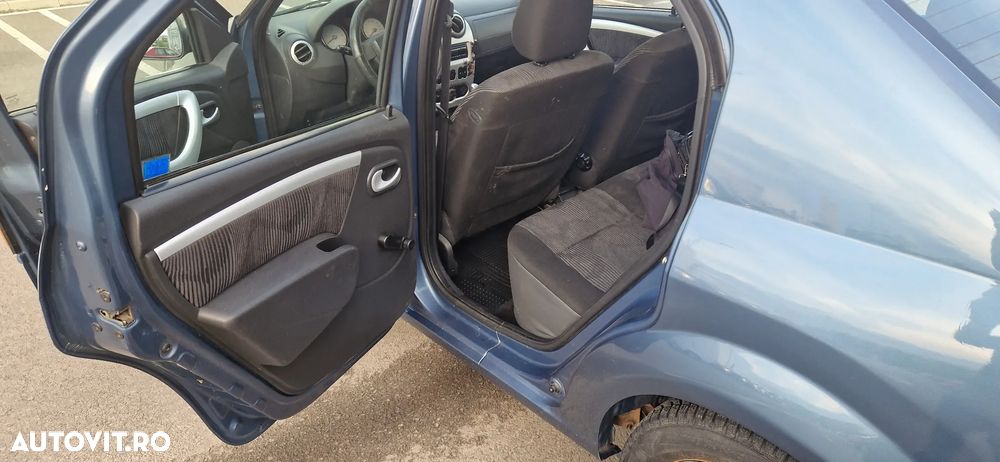 Dacia Logan 1.6 MPI Laureate - 13
