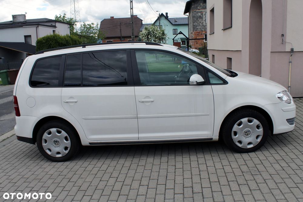 Volkswagen Touran 1.4 TSI DSG Comfortline - 6