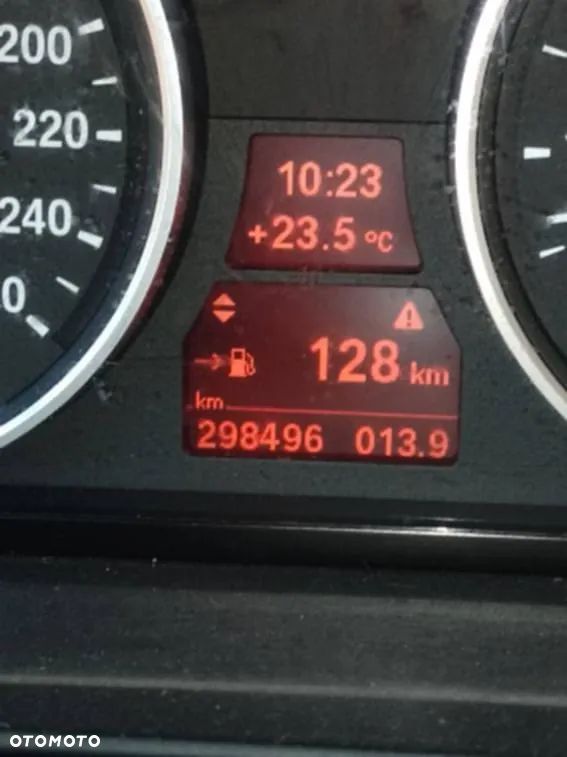 BMW Seria 5 523i - 7