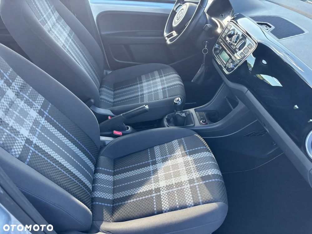 Volkswagen up! club - 21