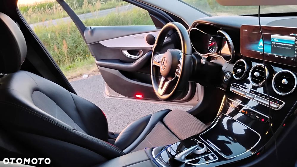 Mercedes-Benz Klasa C 220 d 9G-TRONIC - 12