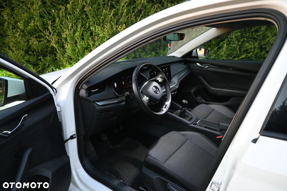 Skoda Octavia 2.0 TDI Ambition - 16