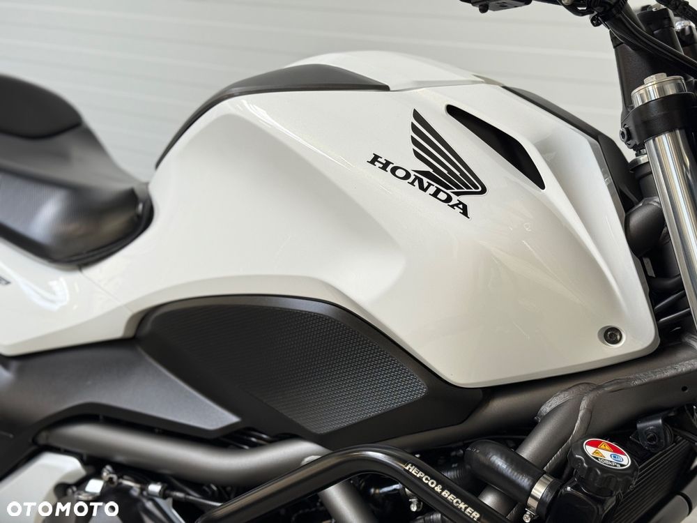 Honda NC - 16