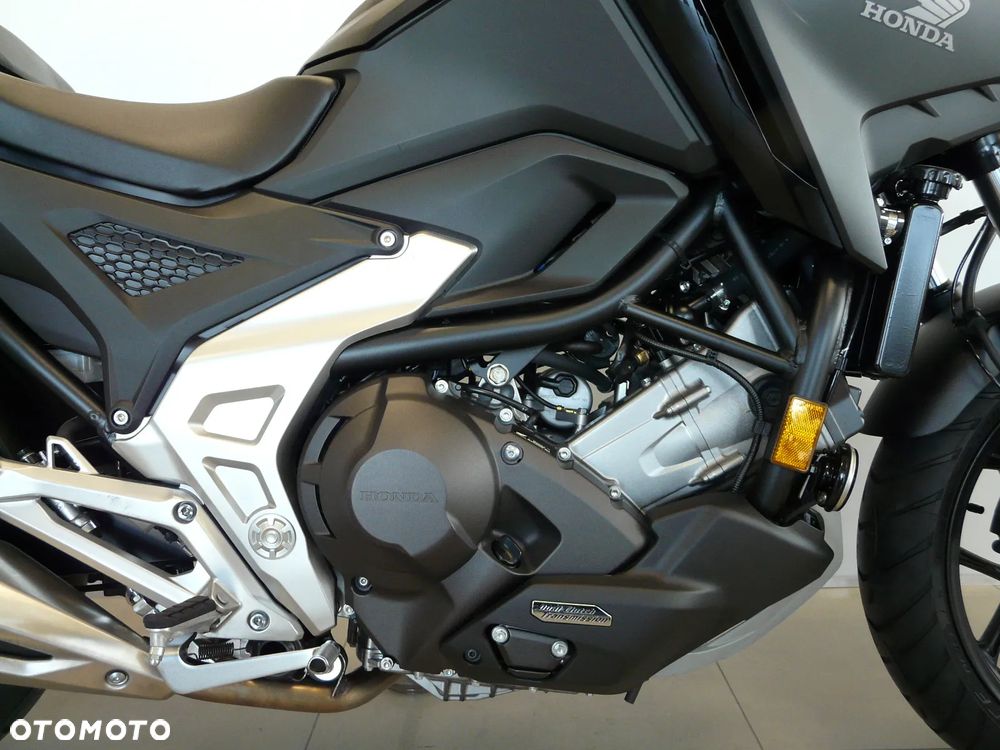 Honda NC - 24