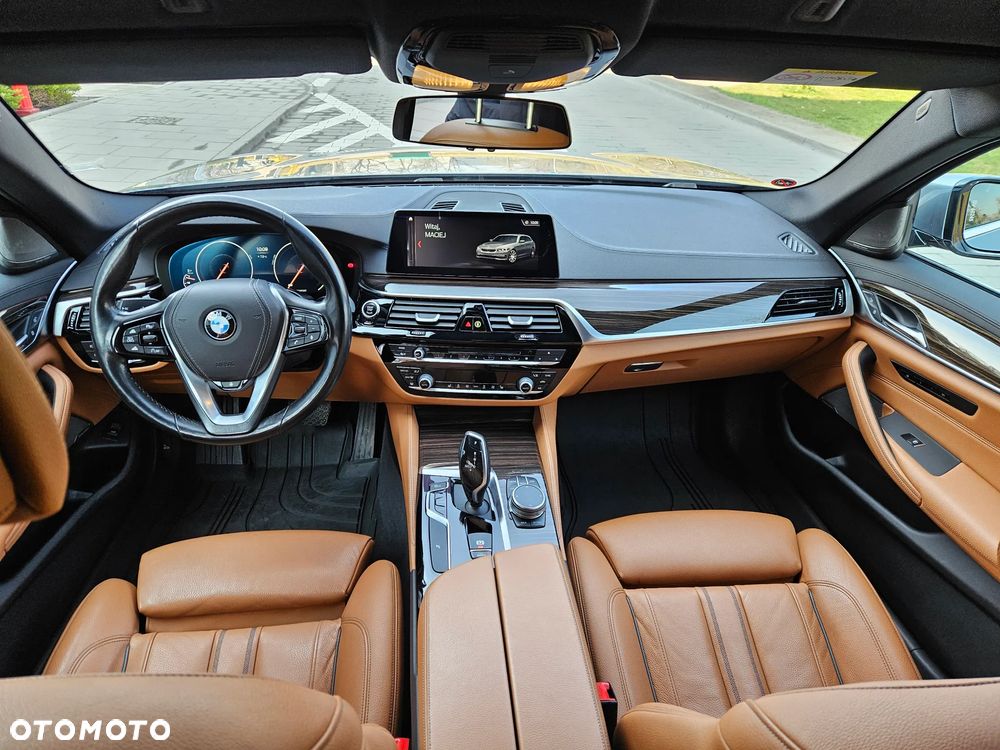 BMW Seria 5 520d xDrive Luxury Line - 28