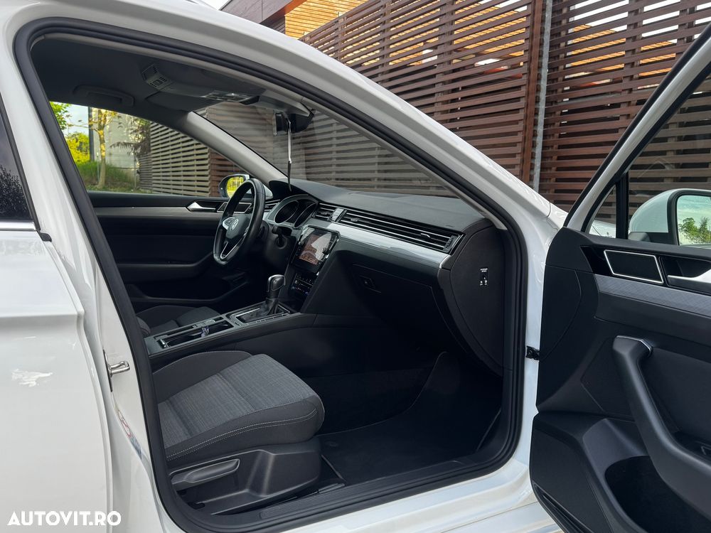 Volkswagen Passat 2.0 TDI DSG Comfortline - 18