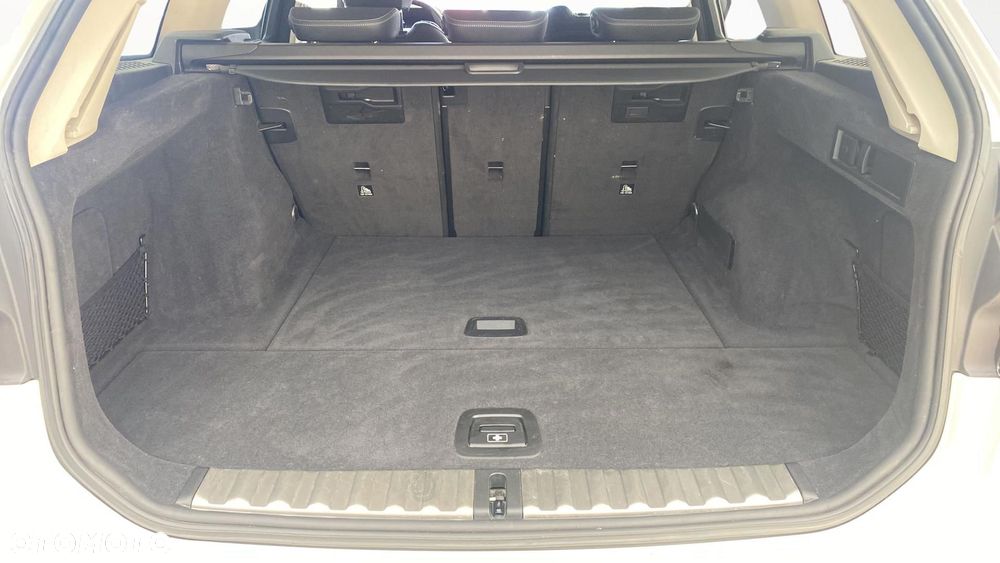 BMW Seria 3 320i Sport Line - 12