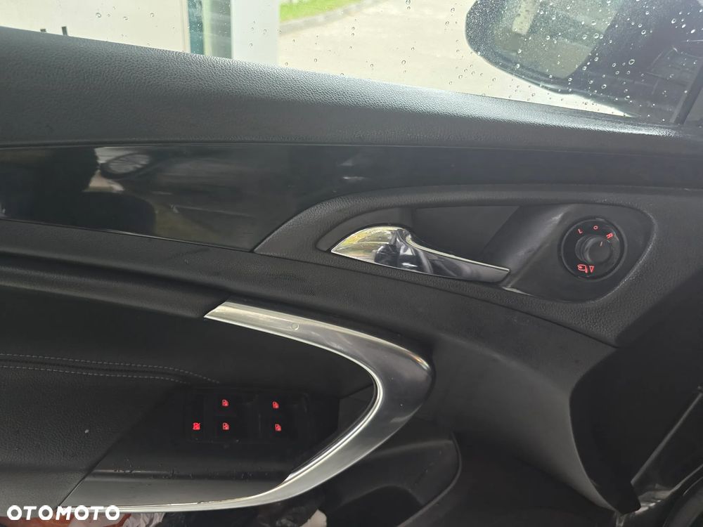 Opel Insignia - 12